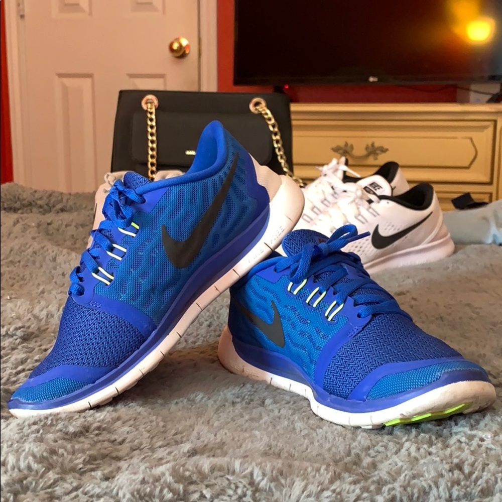 Size 8 Nike Free Run (6.5 kid)